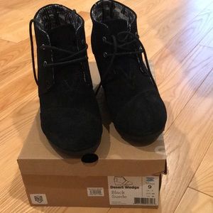 Black suede desert wedge Toms bootie